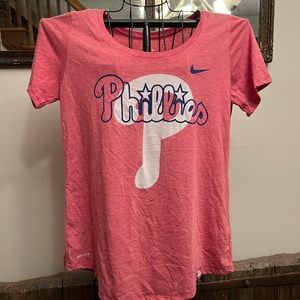 Nike Dri-Fit Philadelphia Phillies Woman’s T-Shirt Size L